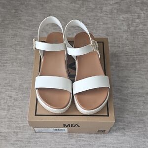 MIA Women's Cream Sandals